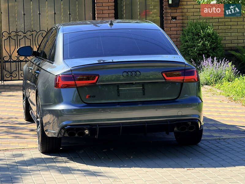 Седан Audi S6 2016 в Киеве