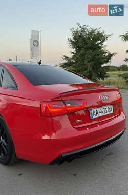 Седан Audi S6 2012 в 