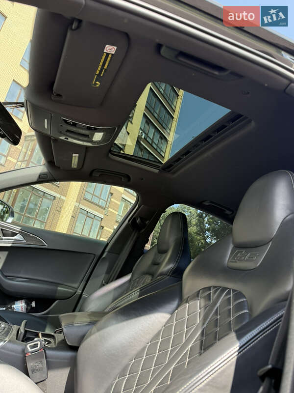 Седан Audi S6 2012 в Чернігові