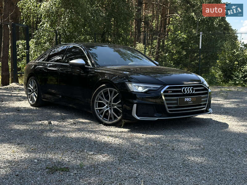 Седан Audi S6 2022 в Гостомелі