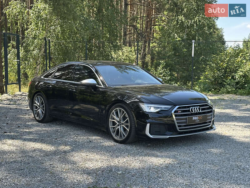 Седан Audi S6 2022 в Гостомелі