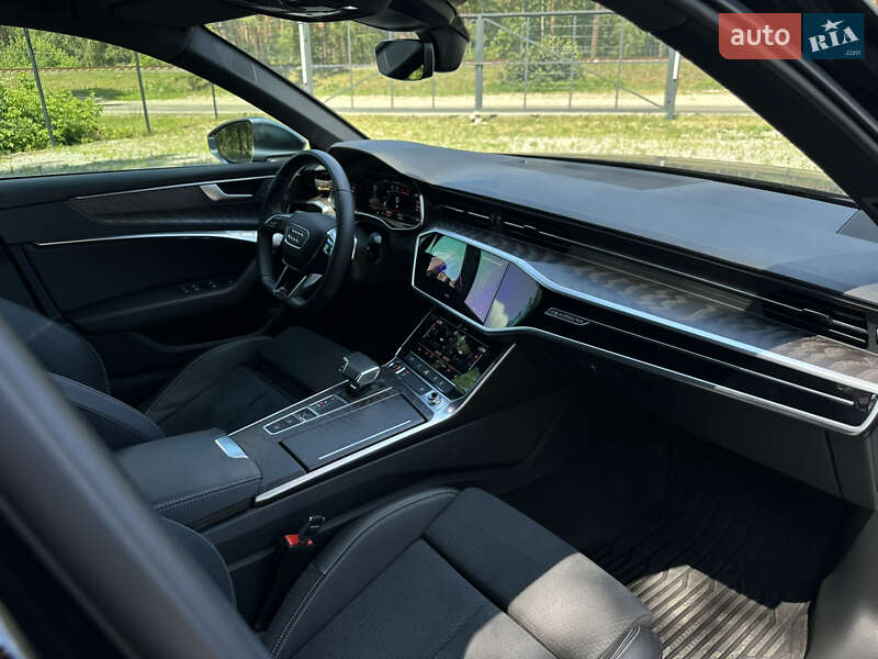Седан Audi S6 2022 в Гостомелі
