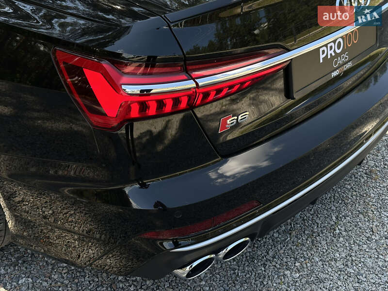 Седан Audi S6 2022 в Гостомелі