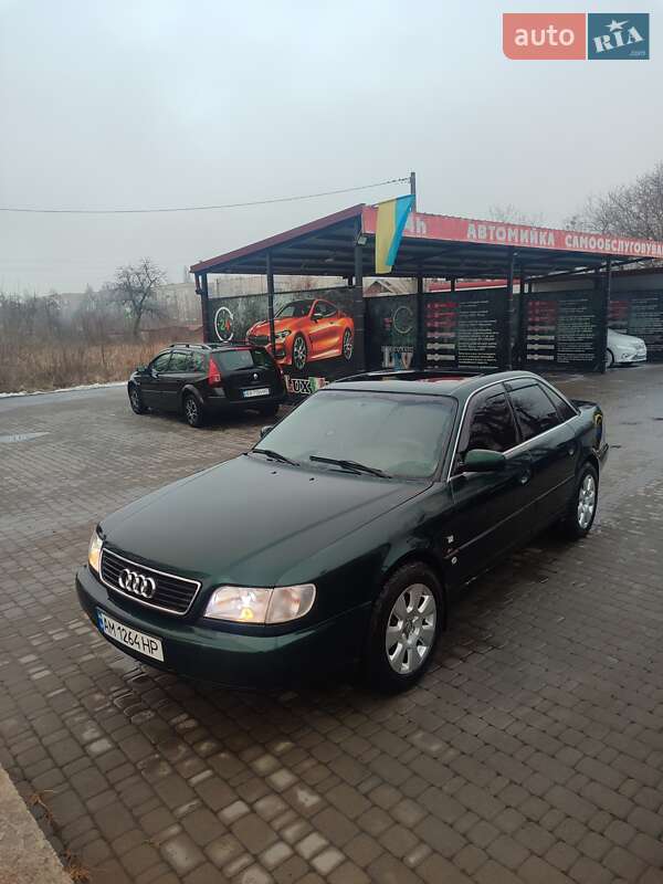 Седан Audi S6 1996 в 