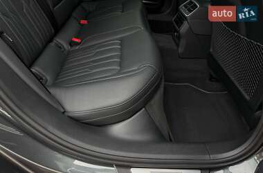 Седан Audi S6 2022 в 