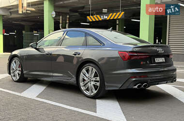 Седан Audi S6 2021 в 
