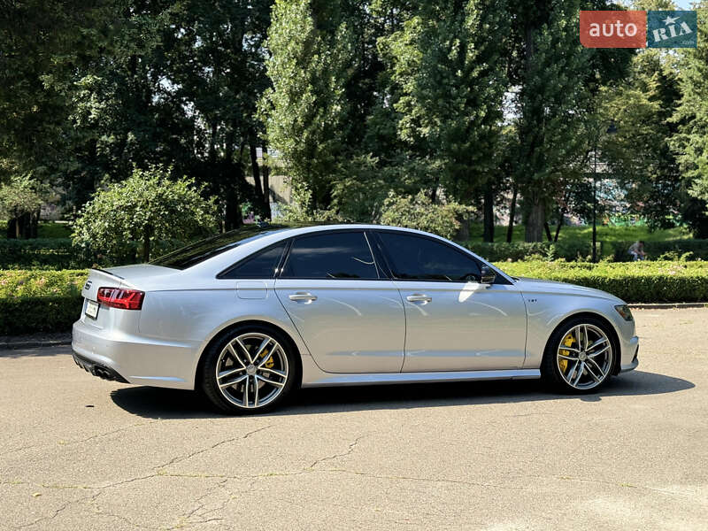 Седан Audi S6 2016 в Киеве