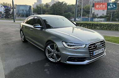 Седан Audi S6 2013 в 