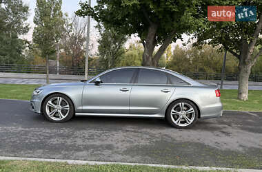 Седан Audi S6 2013 в 