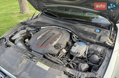Седан Audi S6 2013 в 