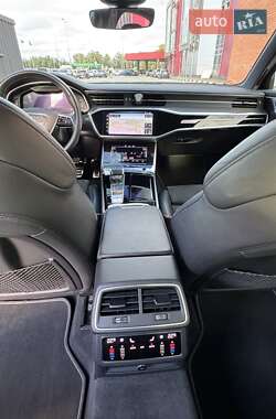 Седан Audi S6 2020 в 