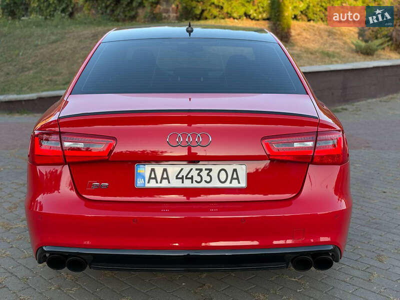 Седан Audi S6 2012 в Києві