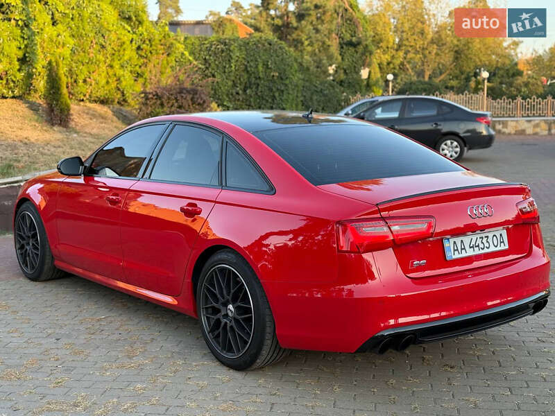 Седан Audi S6 2012 в Києві