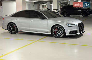 Седан Audi S6 2016 в 