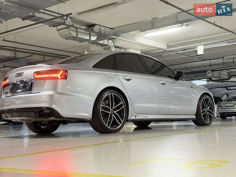Седан Audi S6 2016 в Киеве