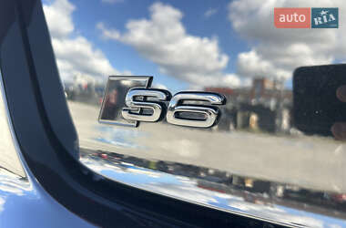 Седан Audi S6 2015 в 