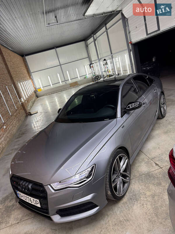 Седан Audi S6 2016 в Киеве фото 3 Седан Audi S6 2016 в Киеве