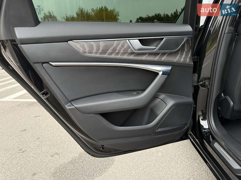 Седан Audi S6 2024 в Киеве