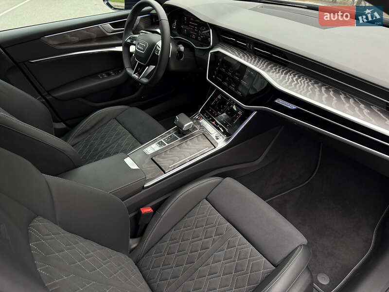 Седан Audi S6 2024 в Киеве