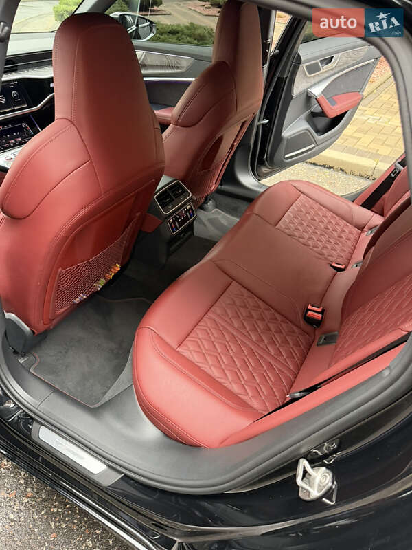 Седан Audi S6 2023 в Одессе