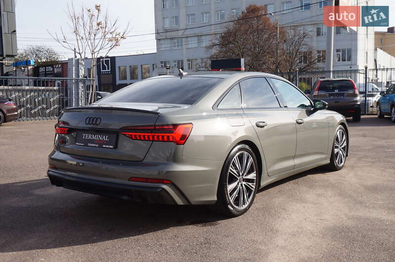 Седан Audi S6 2023 в Одесі