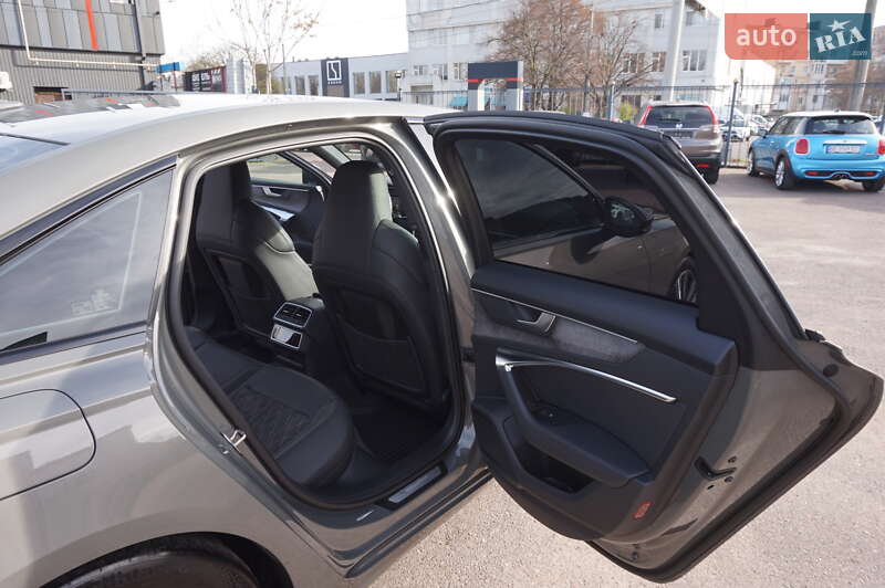 Седан Audi S6 2023 в Одесі