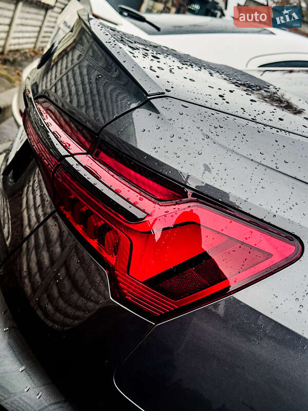 Седан Audi S6 2021 в Чернигове