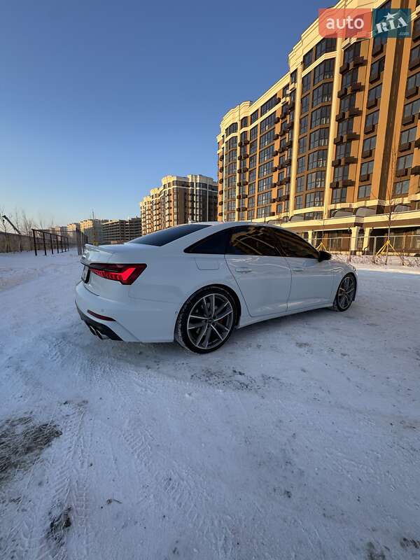 Седан Audi S6 2019 в Киеве