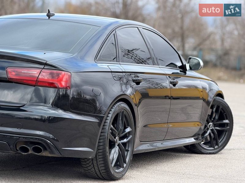 Седан Audi S6 2015 в Дніпрі