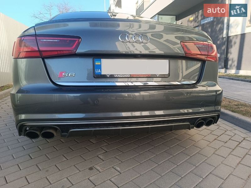 Седан Audi S6 2017 в Львове