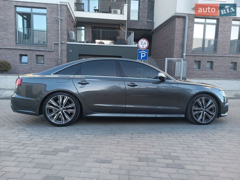 Седан Audi S6 2017 в Львове