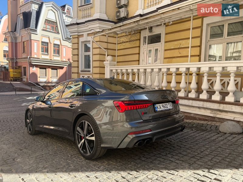 Седан Audi S6 2023 в Києві