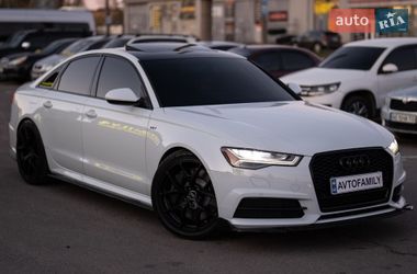 Седан Audi S6 2015 в Дніпрі