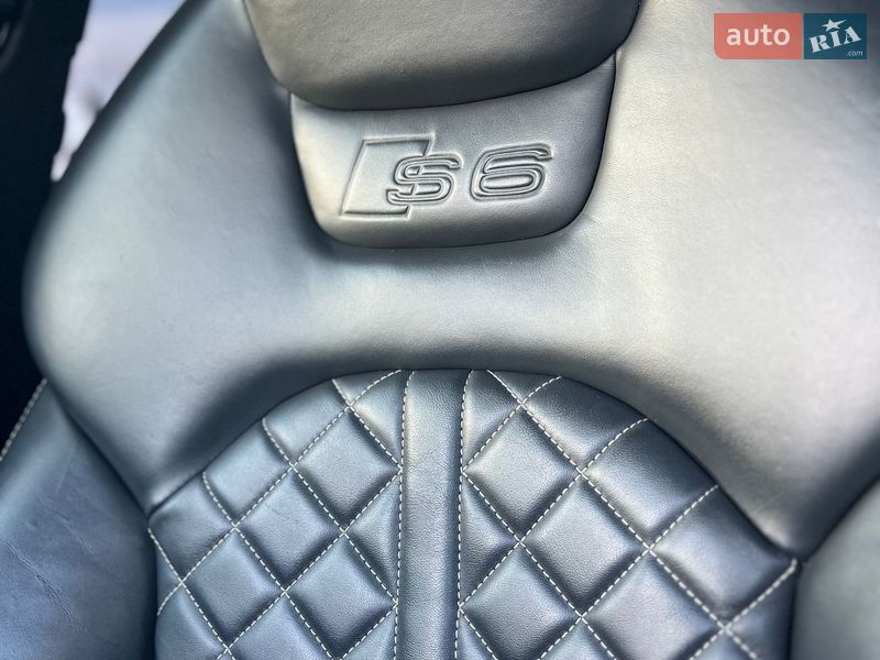 Седан Audi S6 2012 в Львові