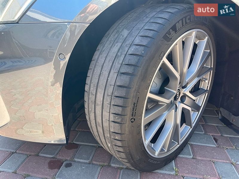 Седан Audi S6 2020 в Николаеве