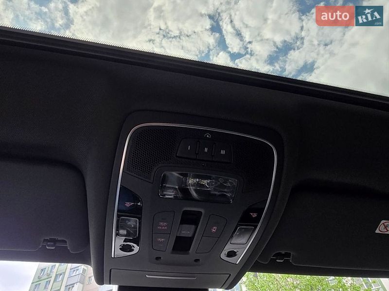 Седан Audi S6 2013 в Полтаві