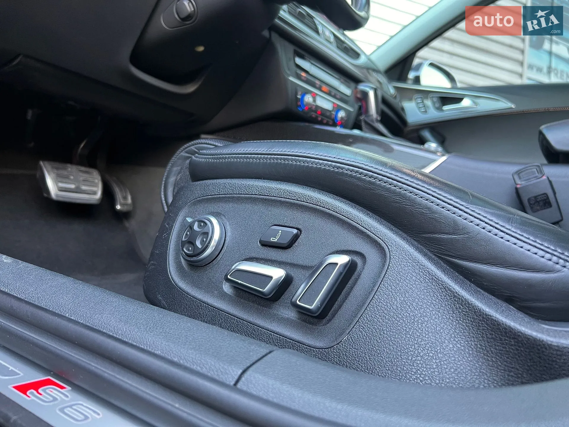 2015 Audi S6 - мініатюра 35