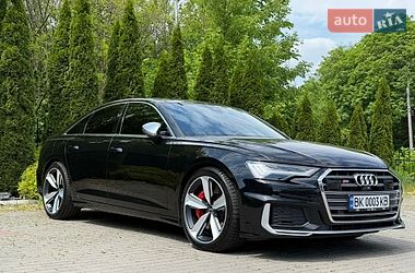 Седан Audi S6 2022 в Ровно