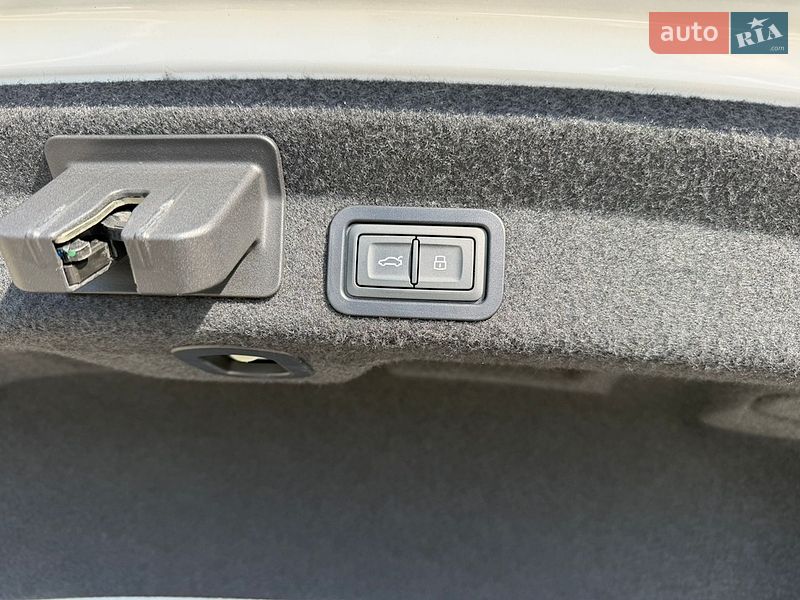 Седан Audi S6 2019 в Одесі