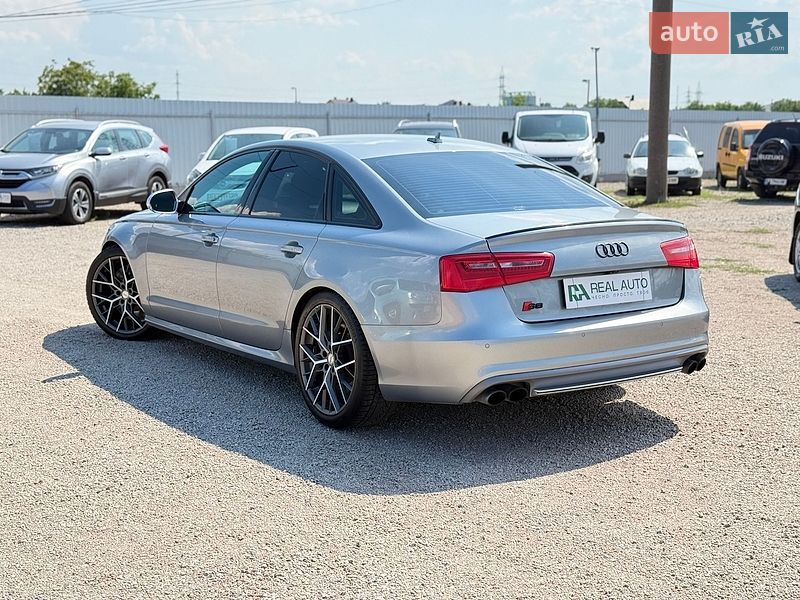 Седан Audi S6 2013 в Кропивницком