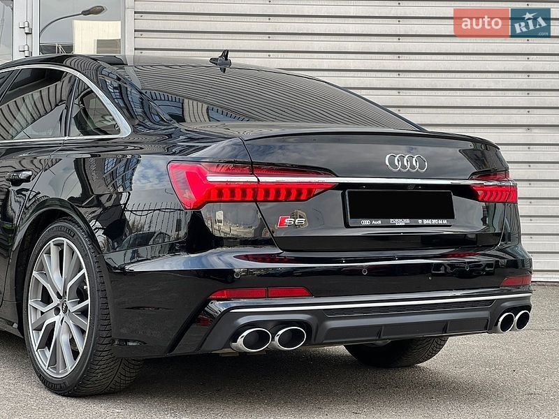 Седан Audi S6 2022 в Киеве