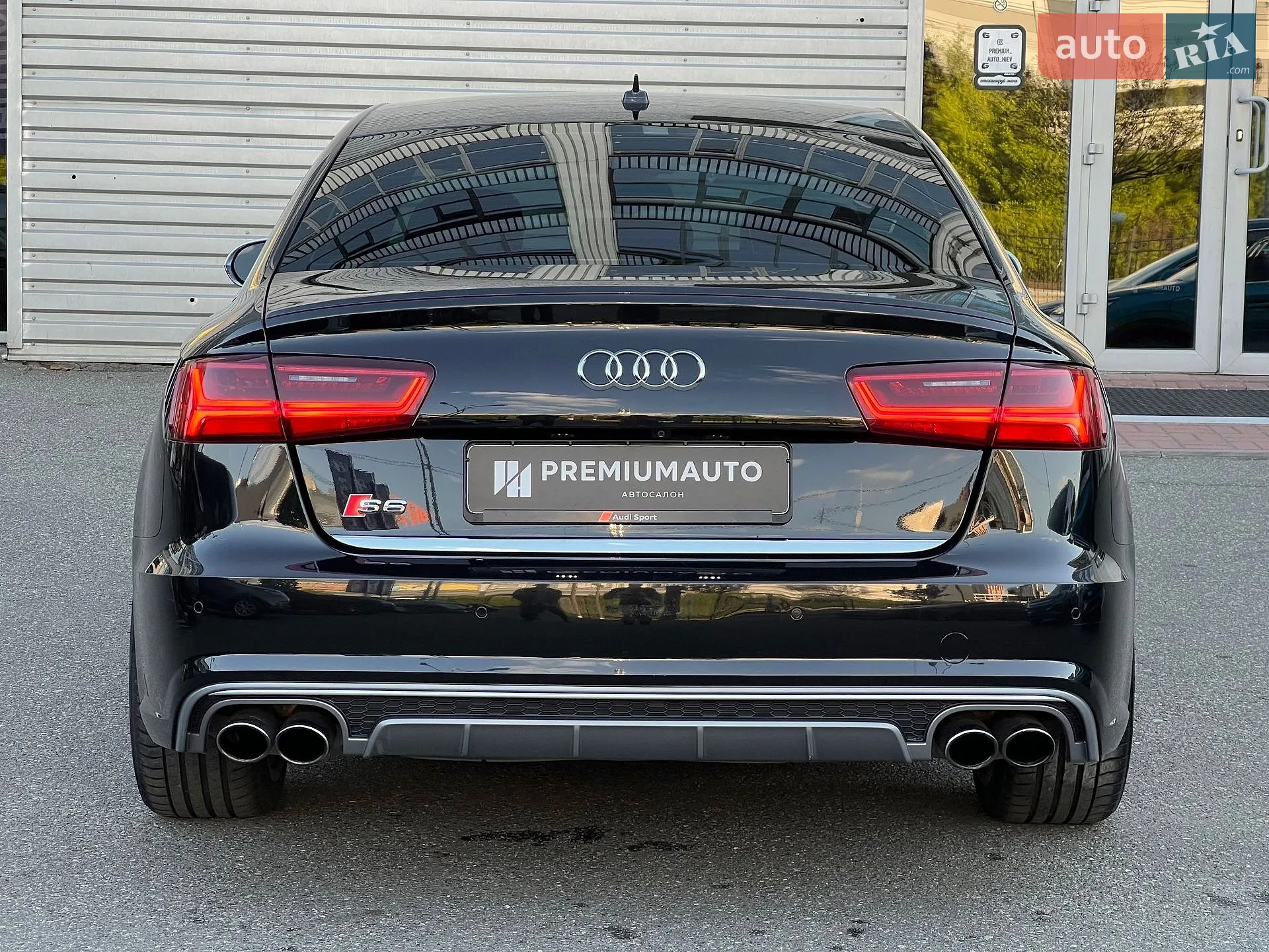 2015 Audi S6 - мініатюра 12