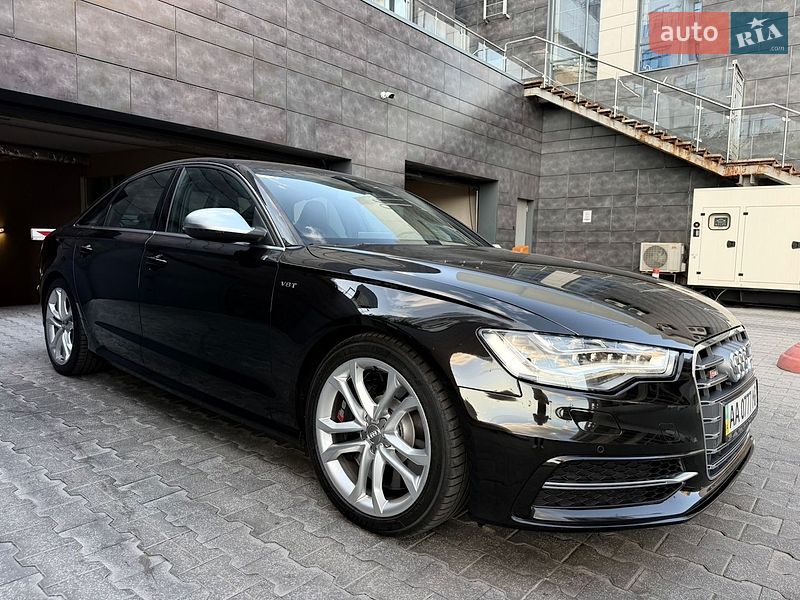 Седан Audi S6 2013 в Києві