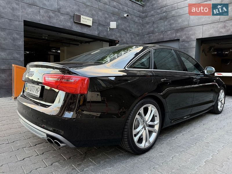 Седан Audi S6 2013 в Києві