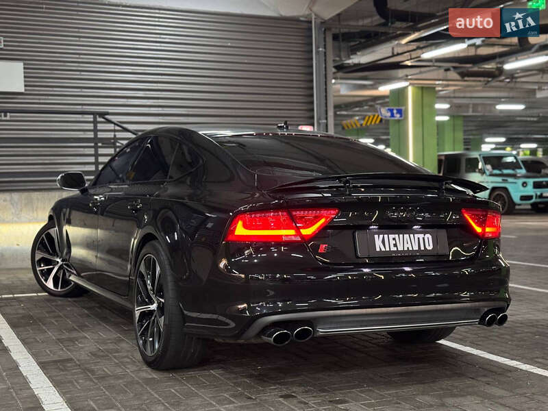 Лифтбек Audi S7 Sportback 2013 в Киеве
