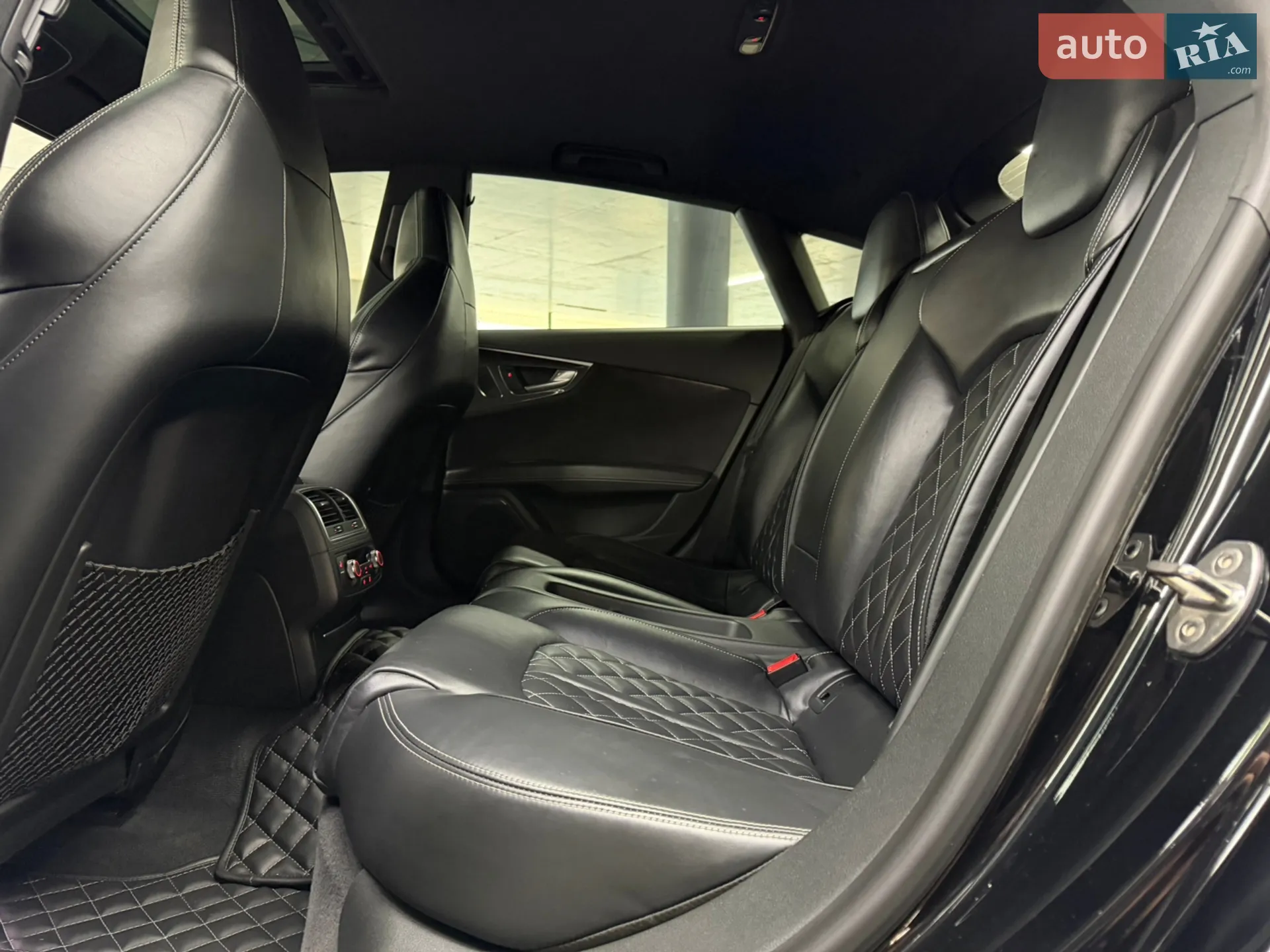 2016 Audi S7 - мініатюра 26