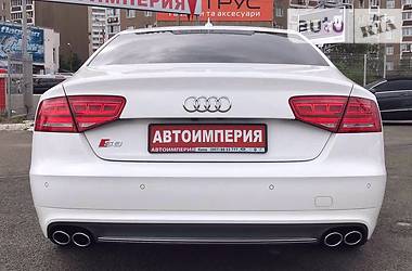 Седан Audi S8 2013 в Киеве