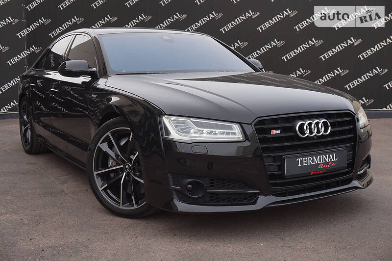 Седан Audi S8 2017 в Одессе