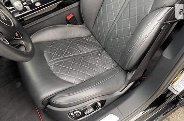 Седан Audi S8 2013 в 