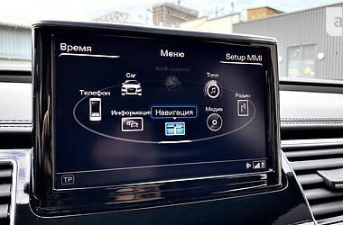 Седан Audi S8 2013 в 